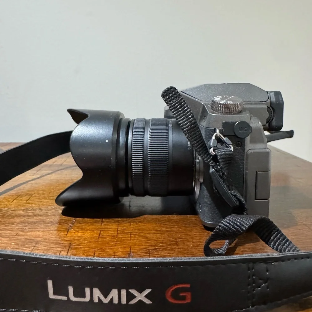 Panasonic LUMIX G7KS 4K Mirrorless Camera 16MP Digital Camera + 14-42mm Lens Kit